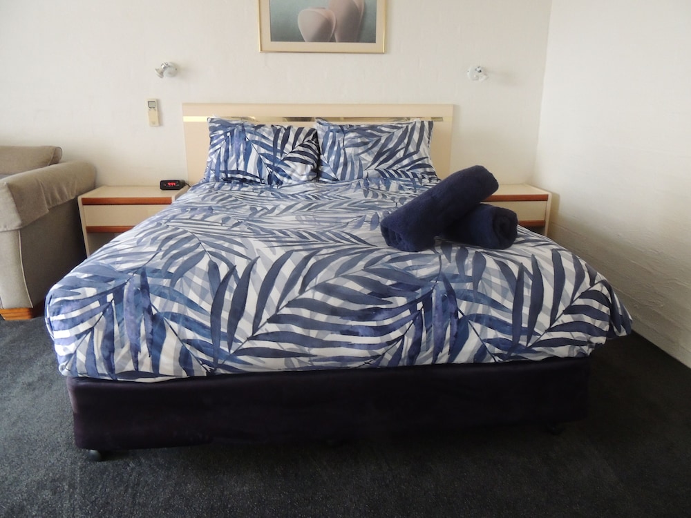 Deluxe Room, Non Smoking, Balcony (Deluxe Double) photo 2