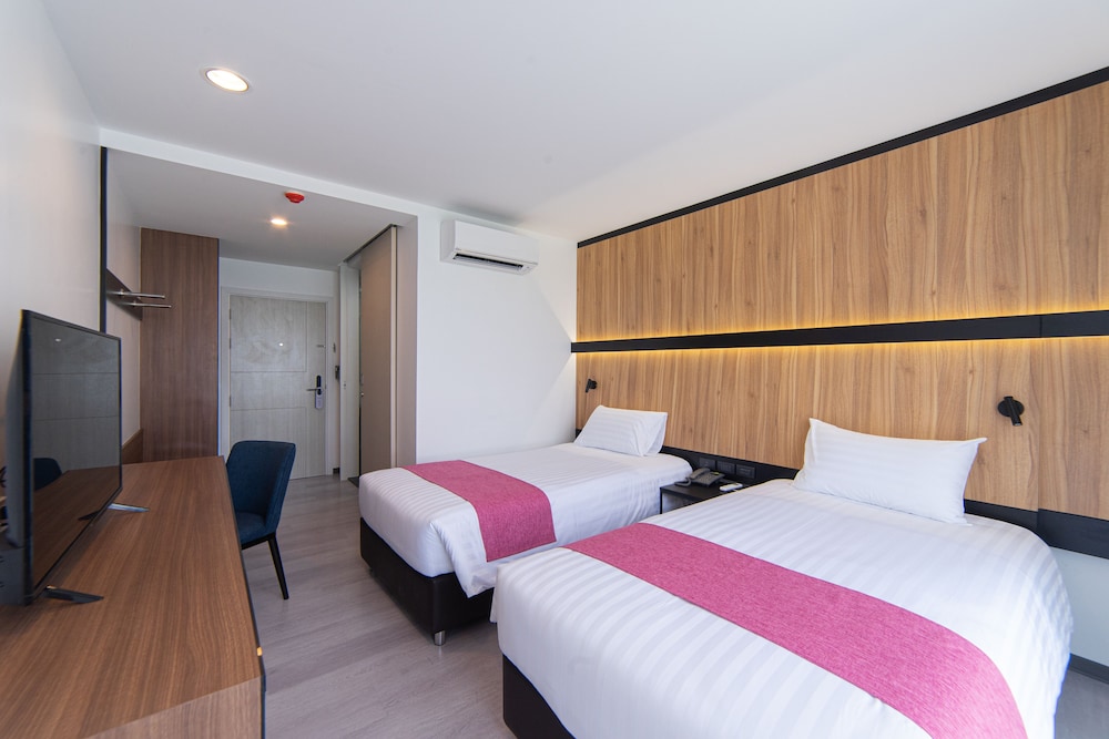 Deluxe Twin Room - Photo 2