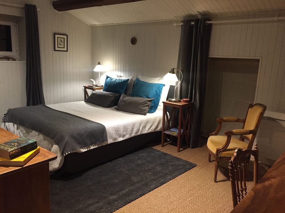 Standard Double Room (Oncle Bob)