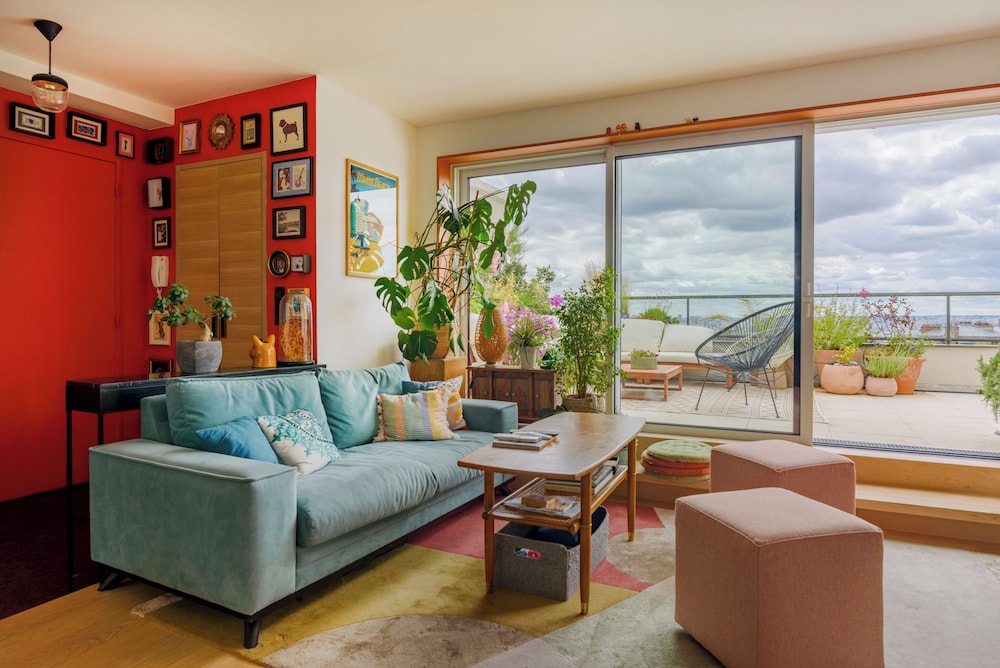 Comfort Apartment, City View