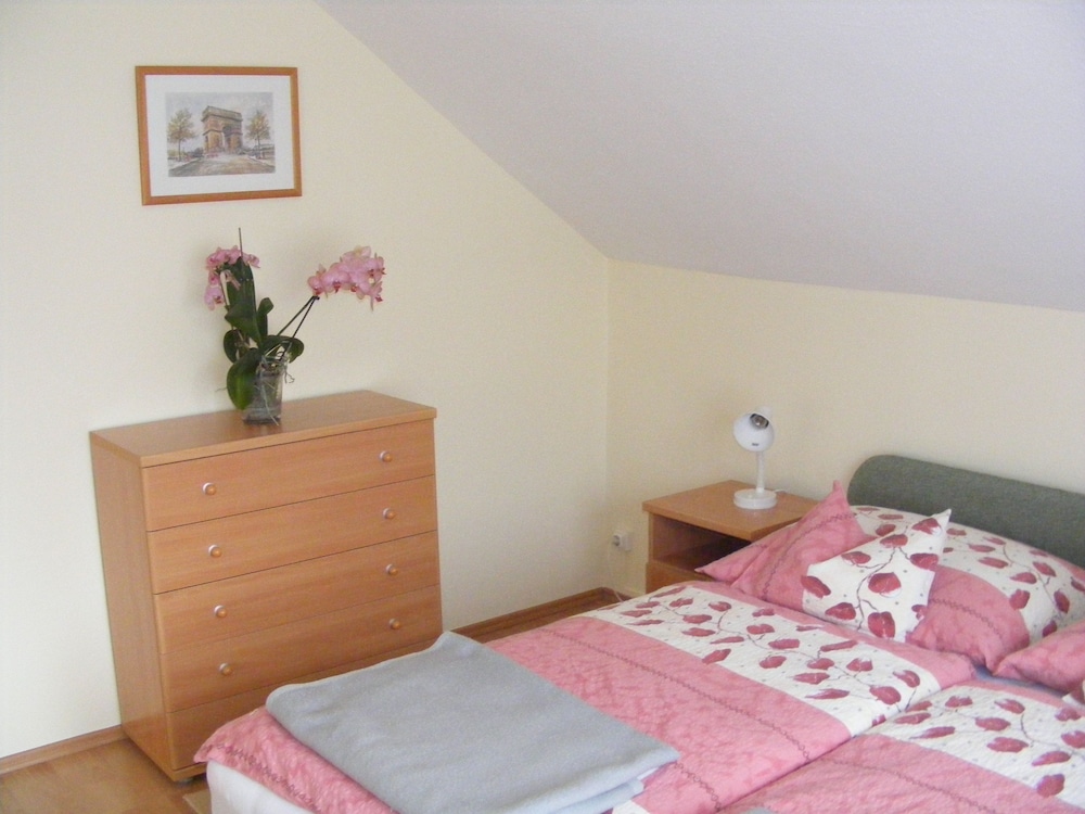 Family Apartment, 2 Bedrooms photo 3