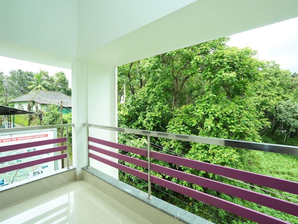 Double or Twin Room photo 3
