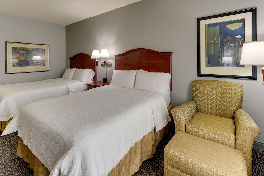 Room, 2 Queen Beds, Accessible (Hearing) - Photo 3