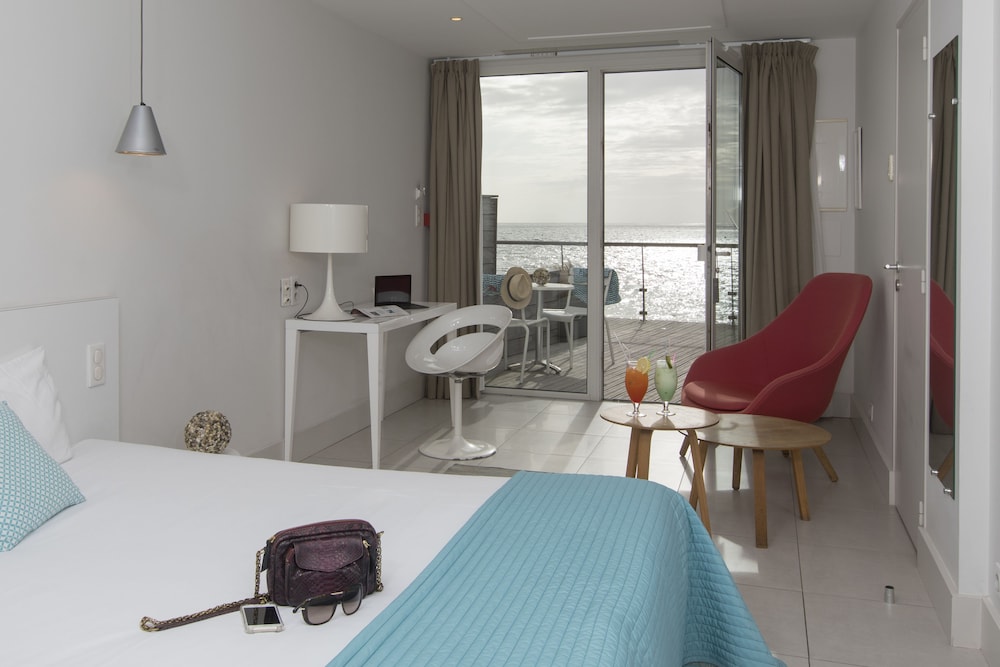 Superior Room, 1 Double Bed, Sea View, Ground Floor - Photo 2
