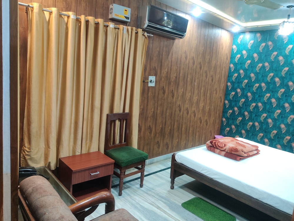 Standard Room photo 2