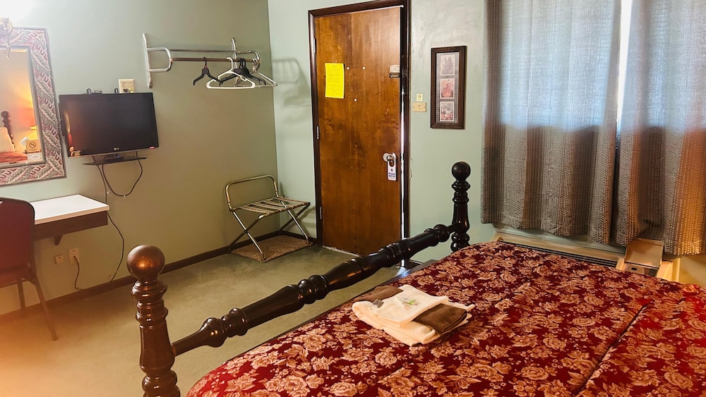 Room, 1 King Bed, Non Smoking