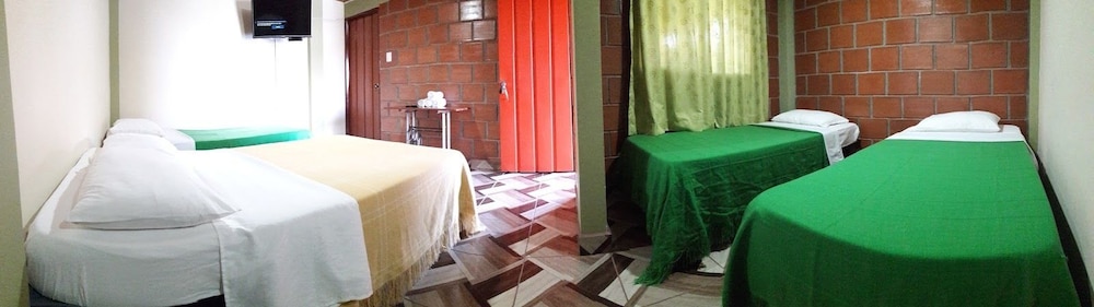 Basic Quadruple Room photo 1