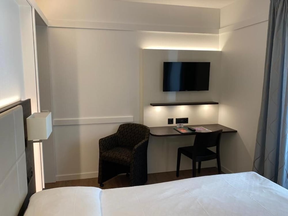 Standard Double Room Single Use, 1 Bedroom photo 2