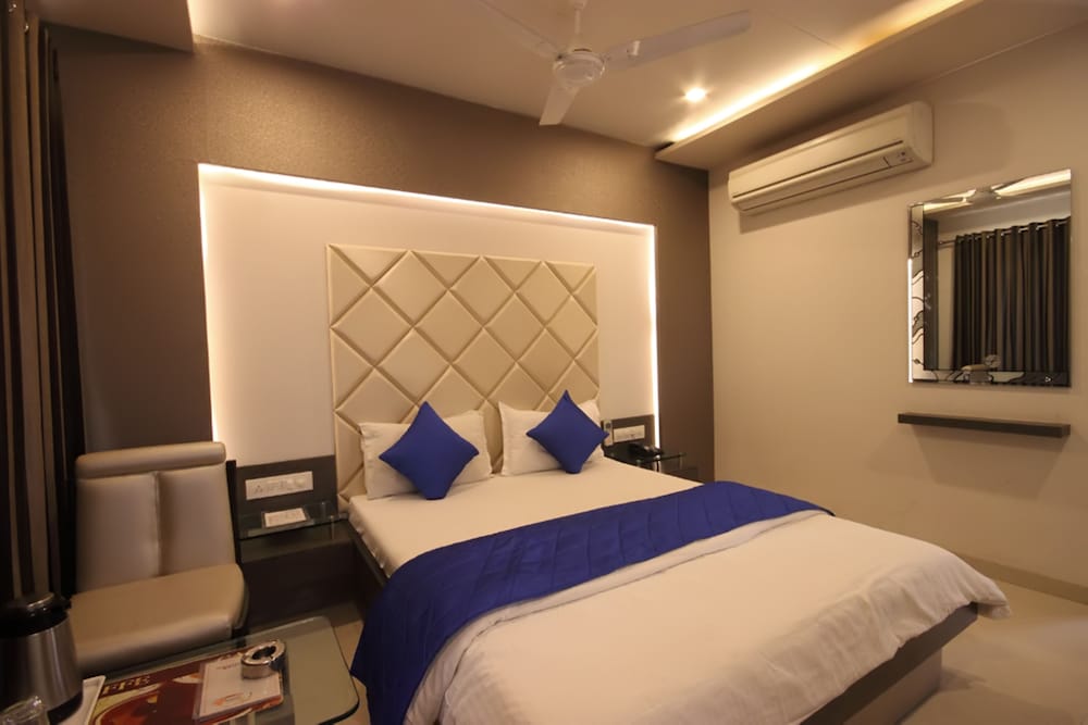 Exclusive Double or Twin Room photo 3
