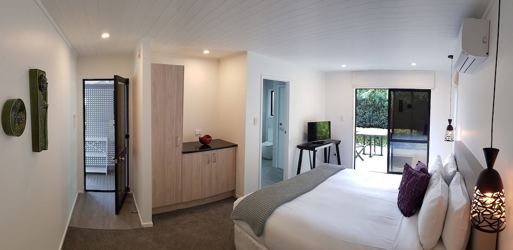 Comfort Double Or Twin Room, 1 Bedroom, Patio, Garden View photo 1