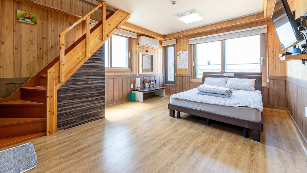 Basic Room, 2 Bedrooms (201ho)