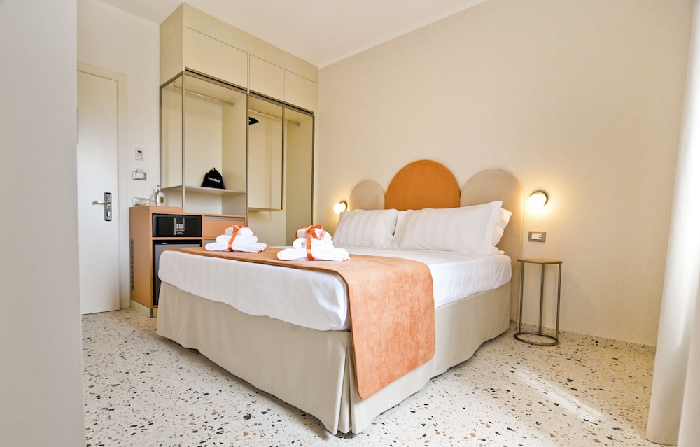 Comfort Room, Garden View (Acantha)
