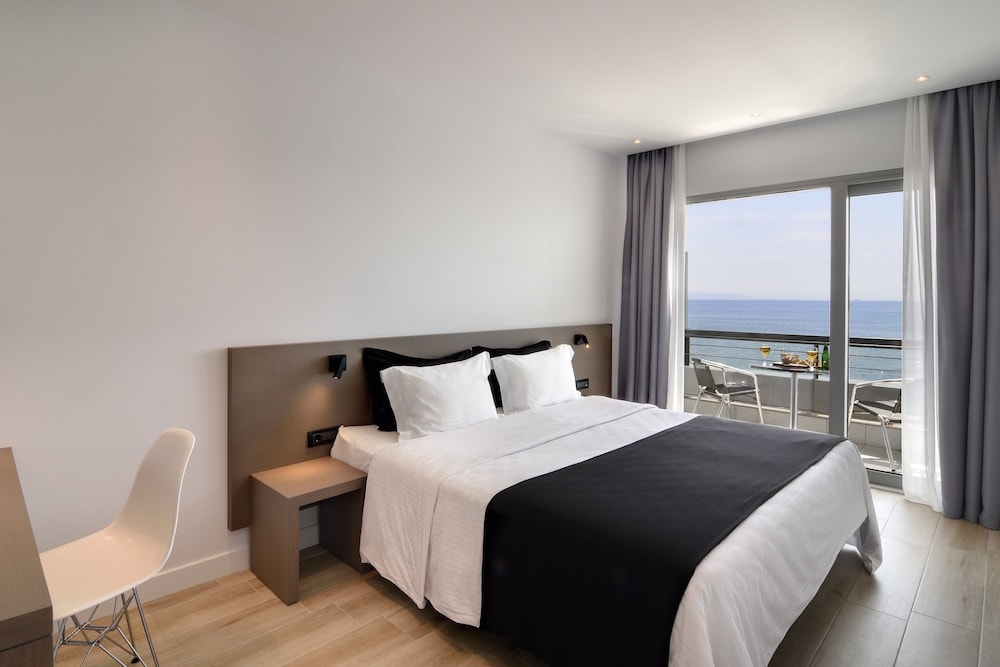 Standard Double or Twin Room, Sea View
