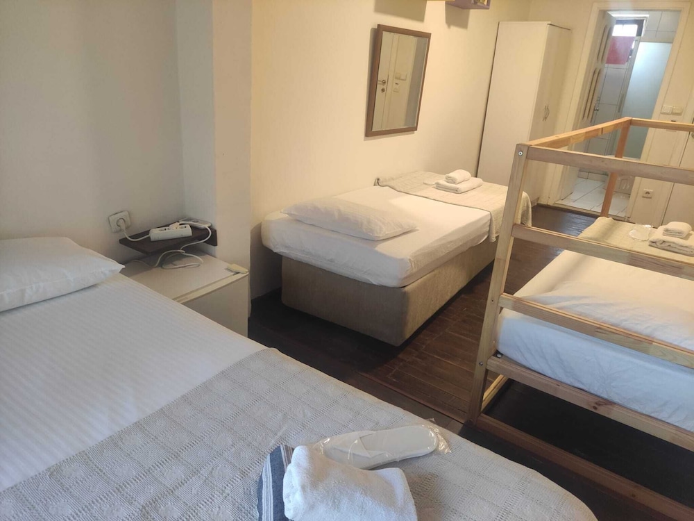 Room 7 photo 2
