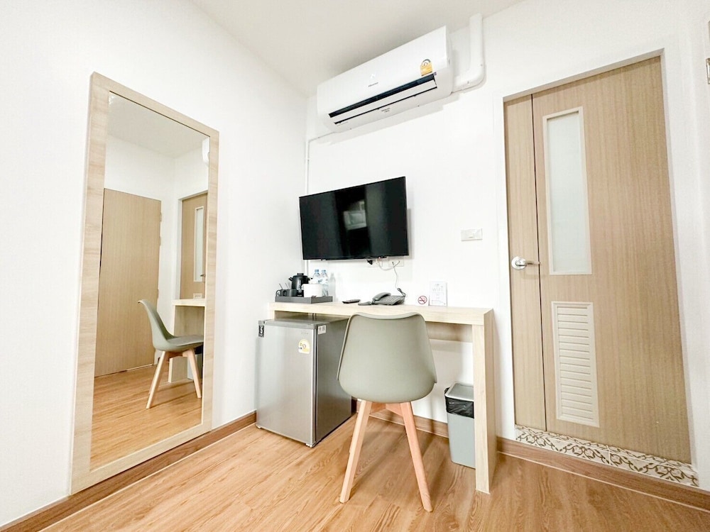 Economy Room photo 2