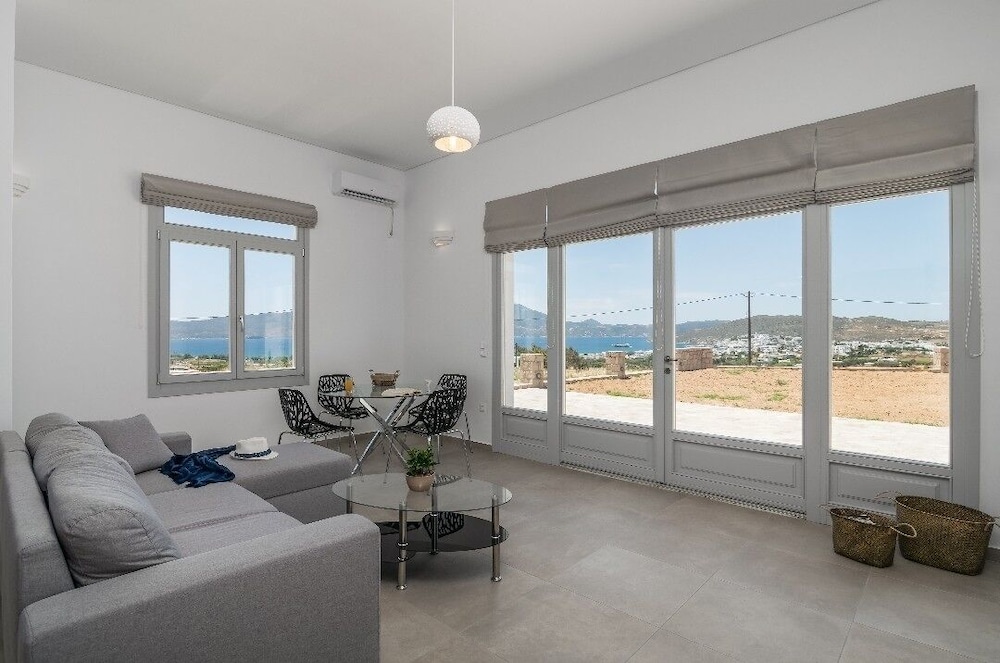 Exclusive Apartment, Sea View