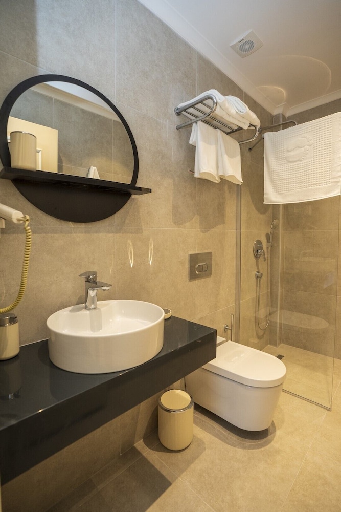 Standard Studio Suite - Photo 12
