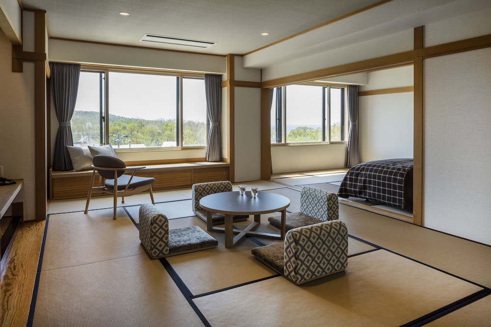 Natural Group Room up to 8 guests