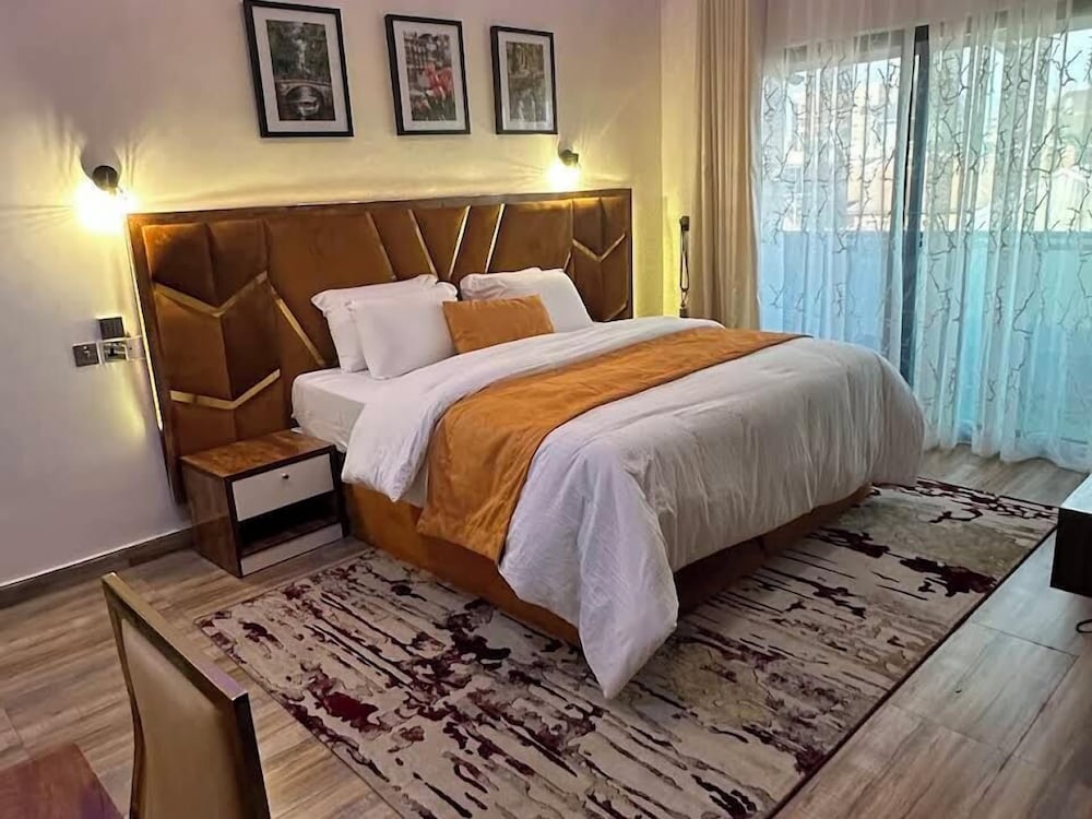 Deluxe Room, City View photo 3