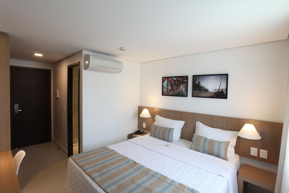 Standard Room, City View thumbnail 6