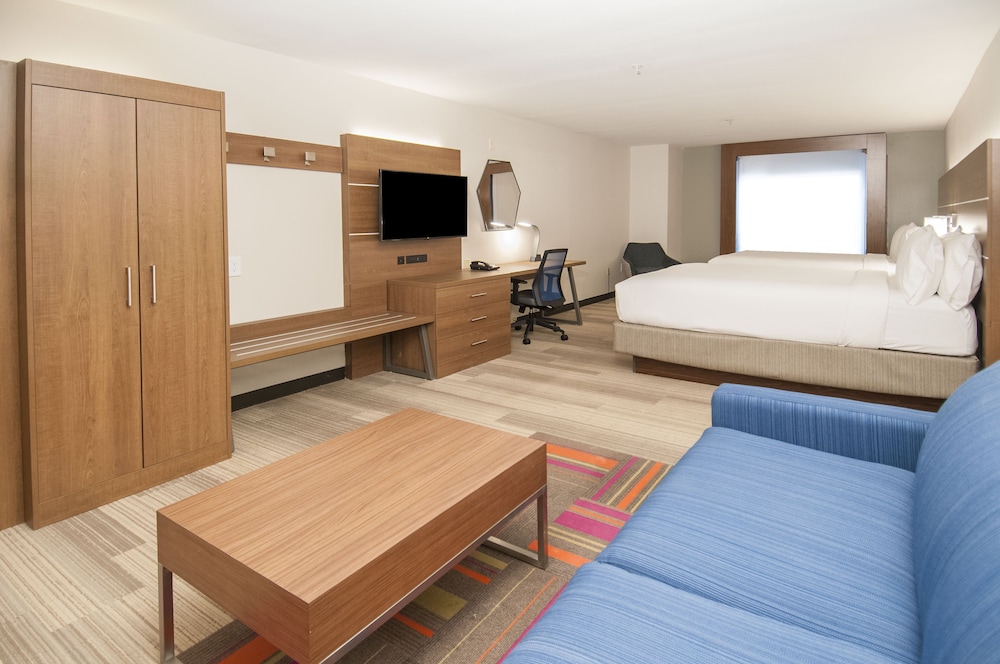 Suite, Multiple Beds photo 2