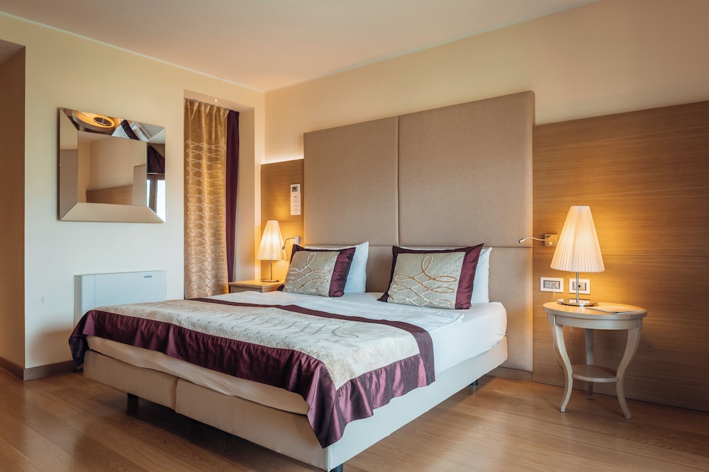 Basic Double Room, 1 Double Bed - Photo 1