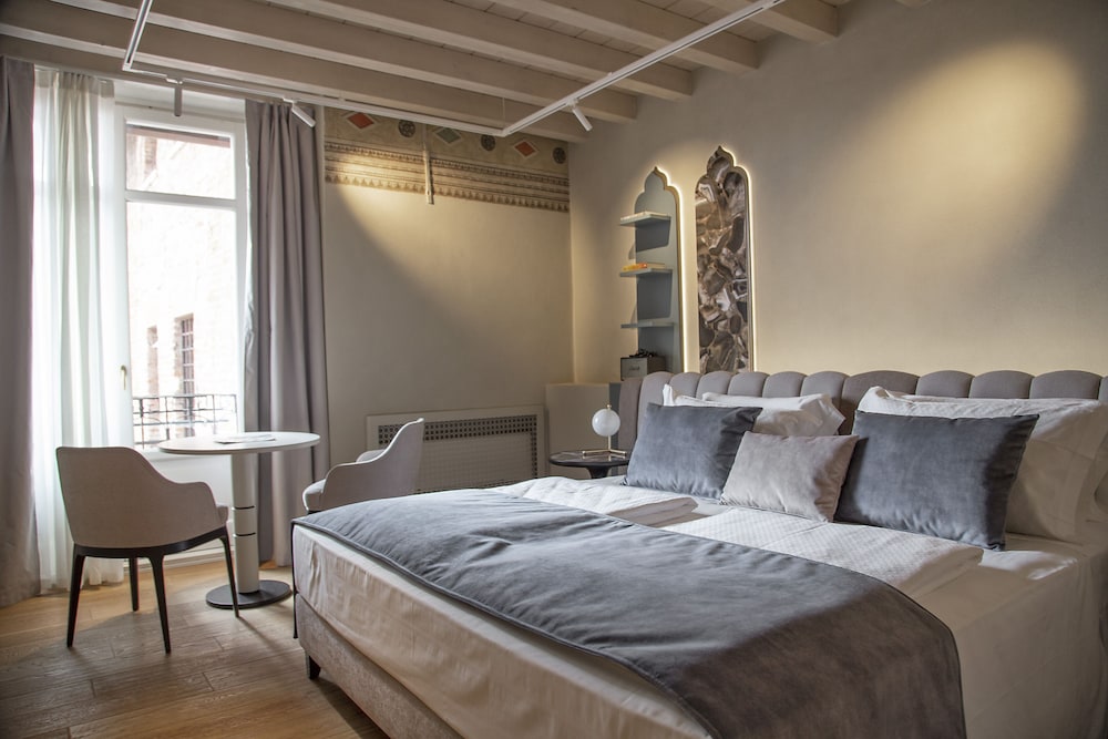Elegant Room Single Use - Photo 2