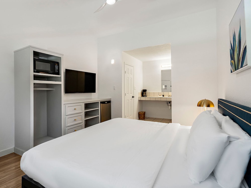 Deluxe Room, 1 Bedroom photo 2