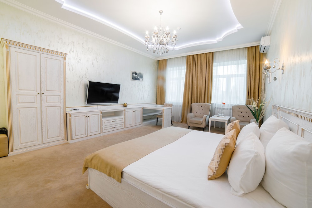 Luxury Studio