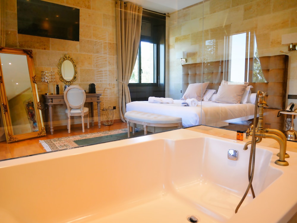 Honeymoon Double Room photo 2