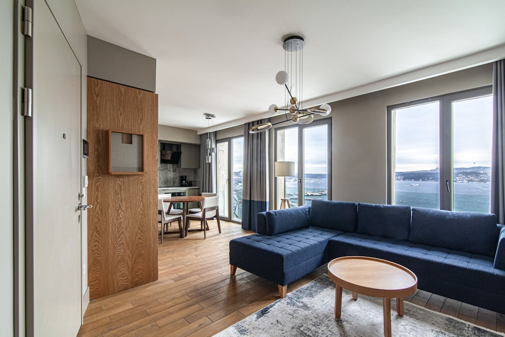 Apartment photo 1