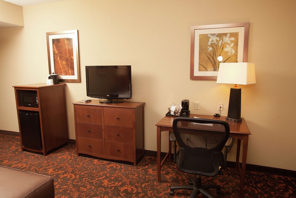 Room, 1 King Bed, Accessible, Non Smoking (Hearing Accessible) - Photo 1