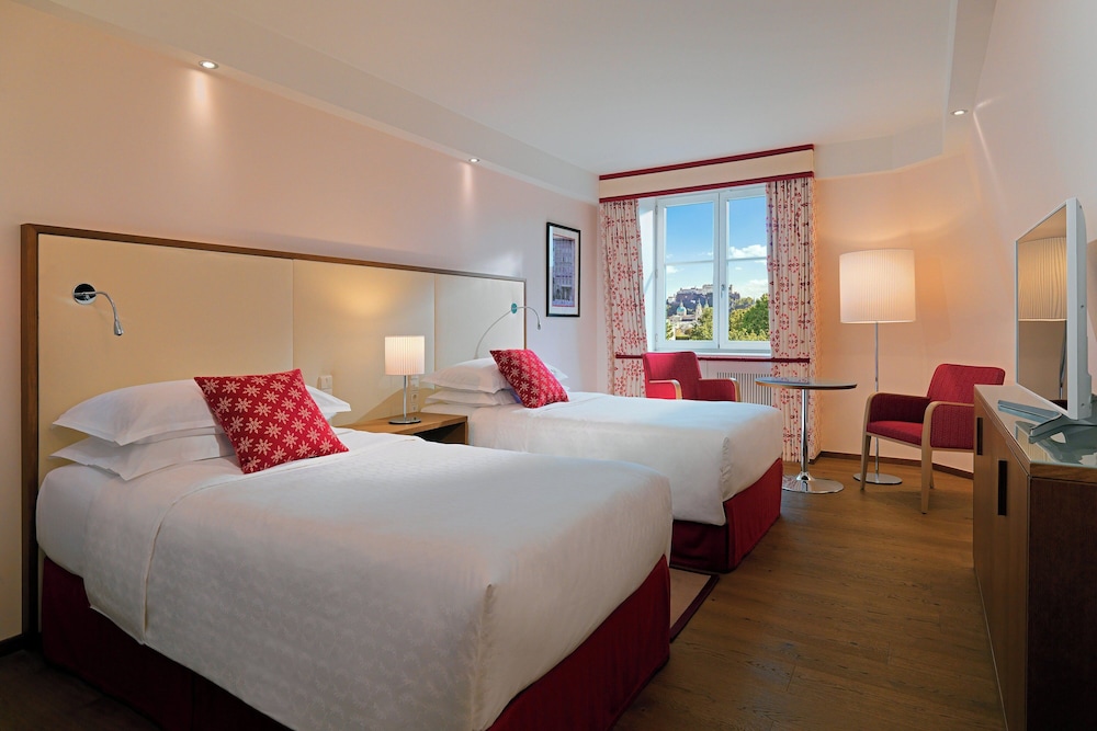 Deluxe Room, 2 Twin Beds, Park View - Photo 1