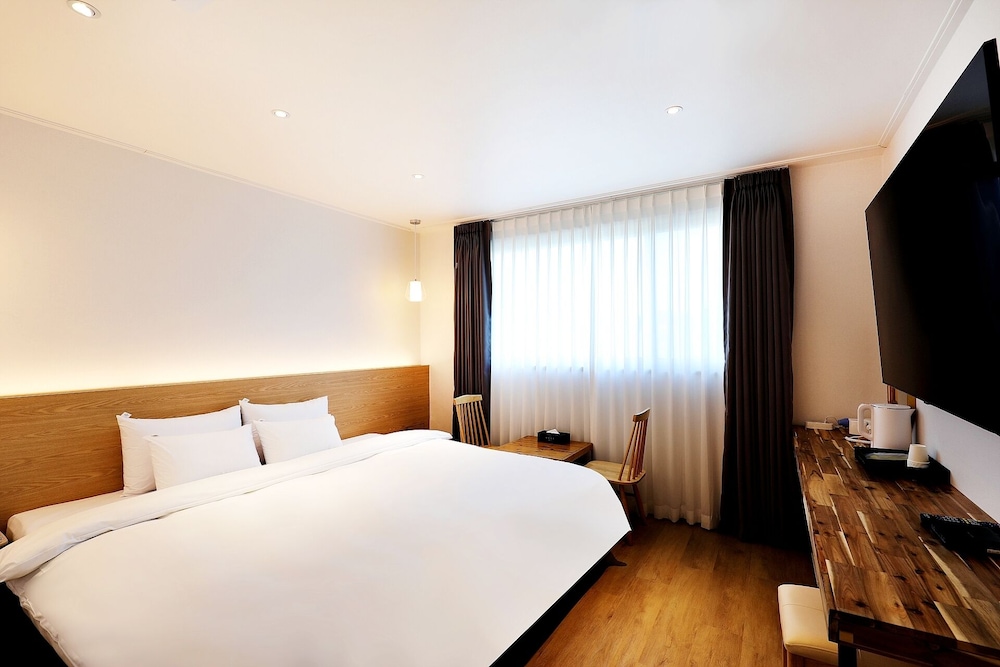 Standard Double Room photo 2