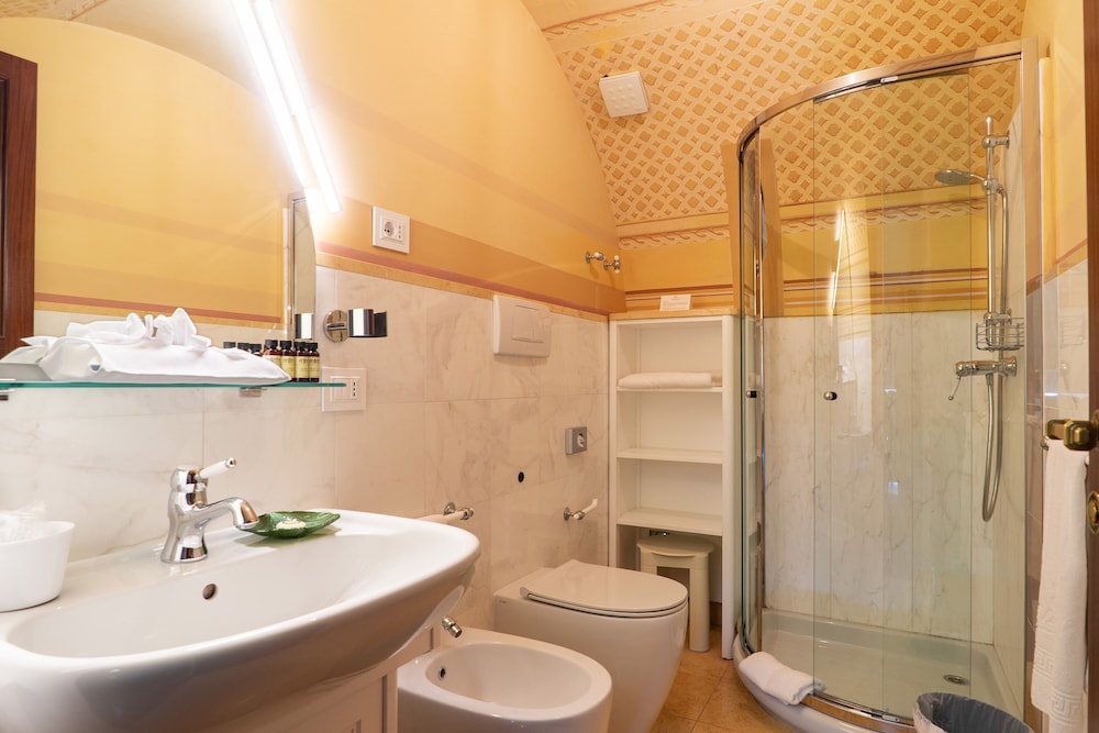 Grand Suite - Photo 5