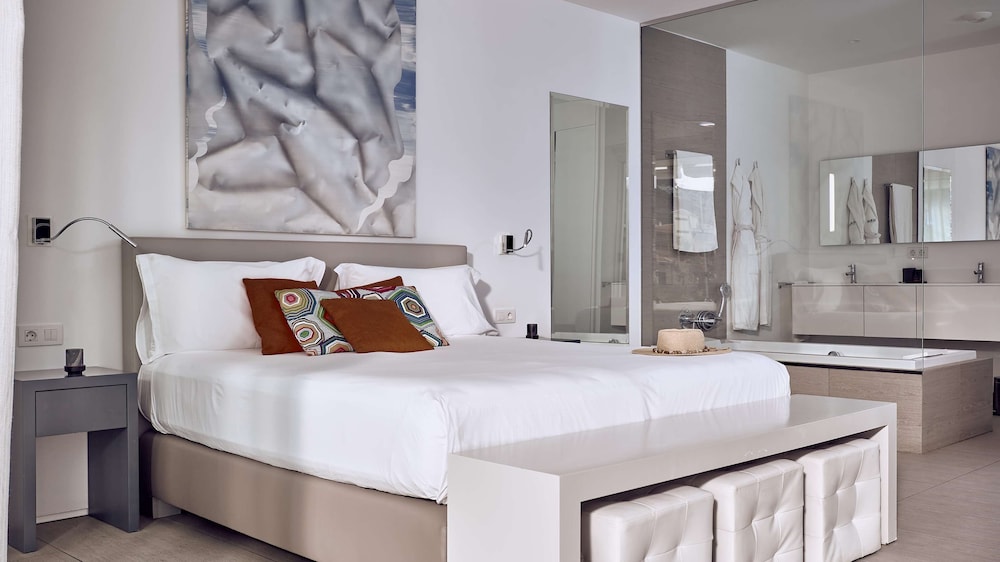 Grand Suite, 2 Bedrooms, Sea View (Serenity Essence Luxe)
