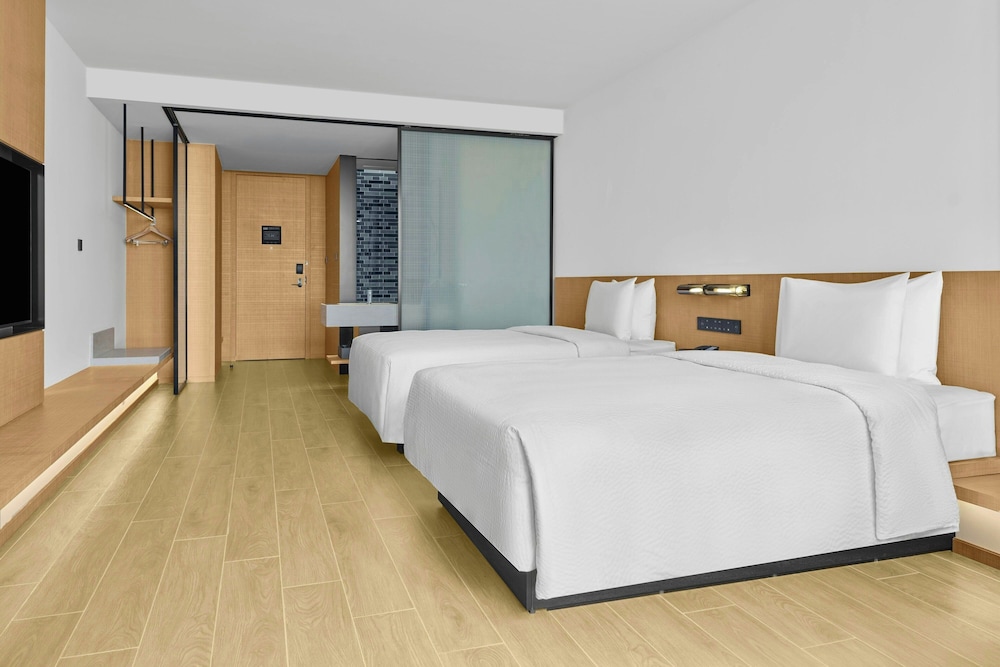 Premier Room, 2 Double Beds, City View