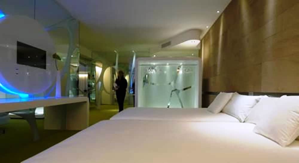 Premium Suite, 1 Bedroom, Accessible, Hot Tub photo 3