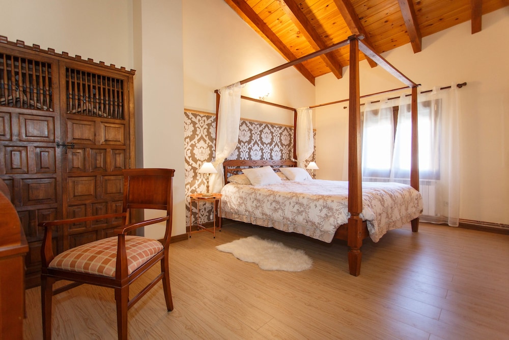 Casa, 3 Habitaciones, Vista a la Montaña
