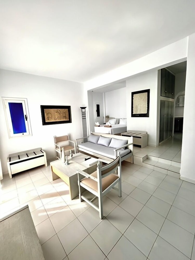 Studio, Sea View, Mezzanine