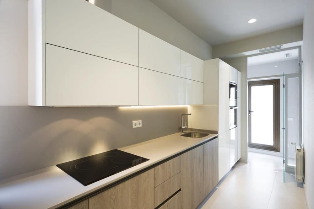 Exclusive Apartment, 3 Bedrooms, City View - Photo 1