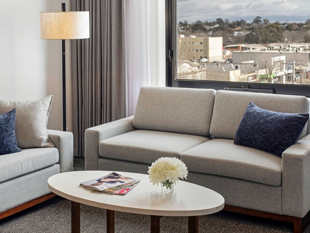 Superior Suite, 1 King Bed with Sofa bed photo 2