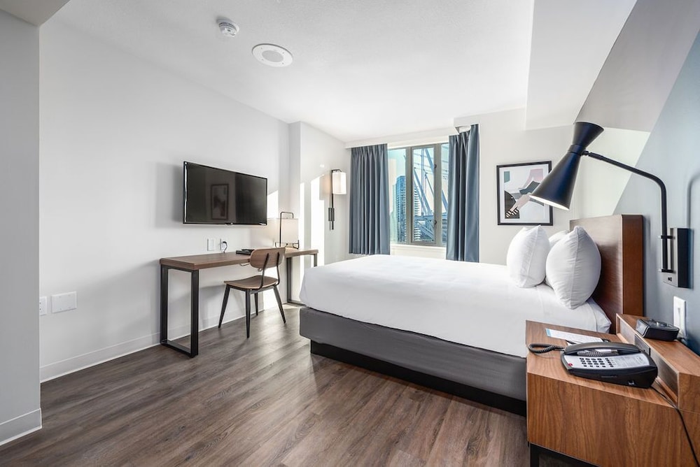 Superior Room, 1 Queen Bed, Private Bathroom