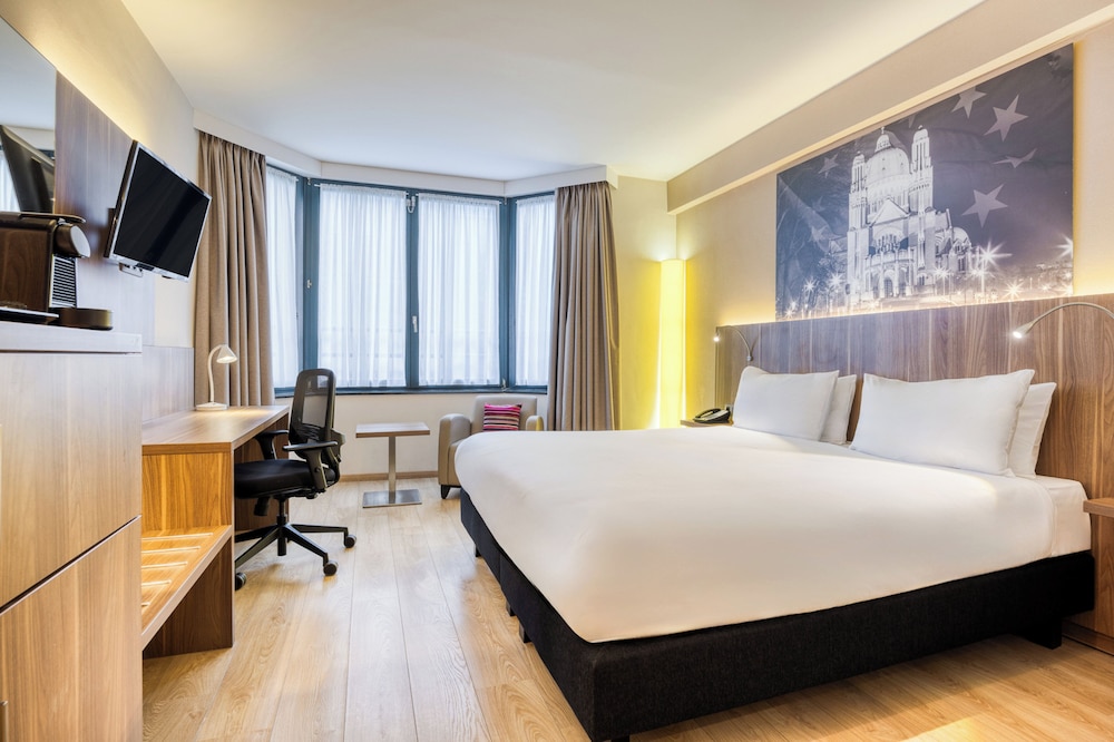 Standard Room, 1 King Bed - Photo 4