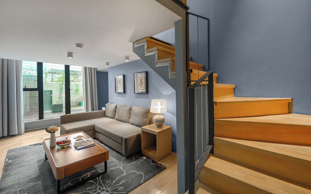 Business Studio Suite