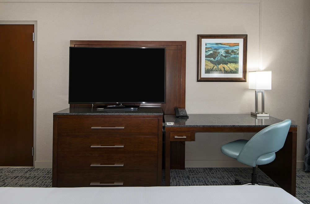 Room, 1 King Bed - Photo 2