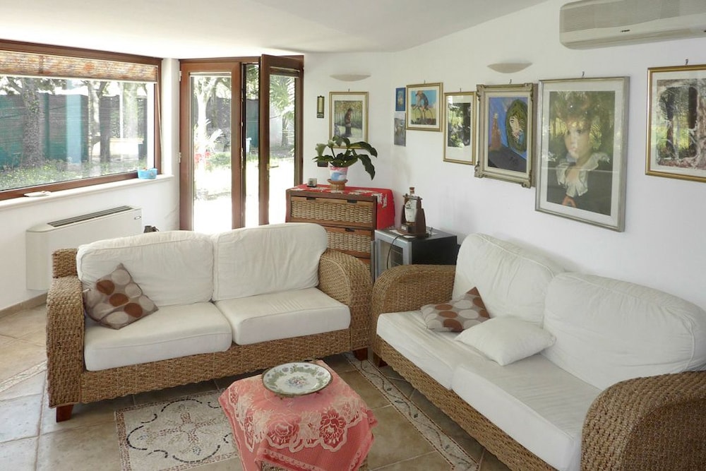 Villa, 4 Bedrooms photo 2