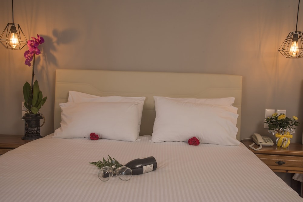 Superior Double Room - Photo 11