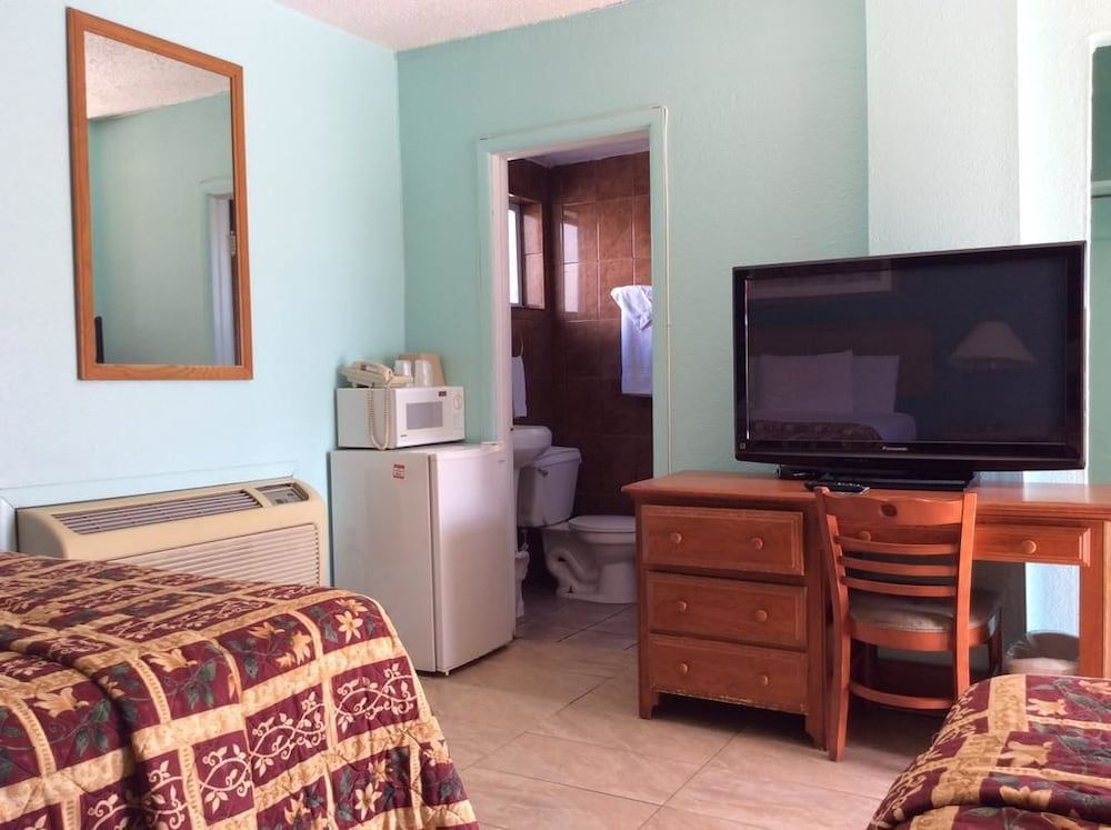 Superior Room, 2 Queen Beds, Refrigerator & Microwave photo 1
