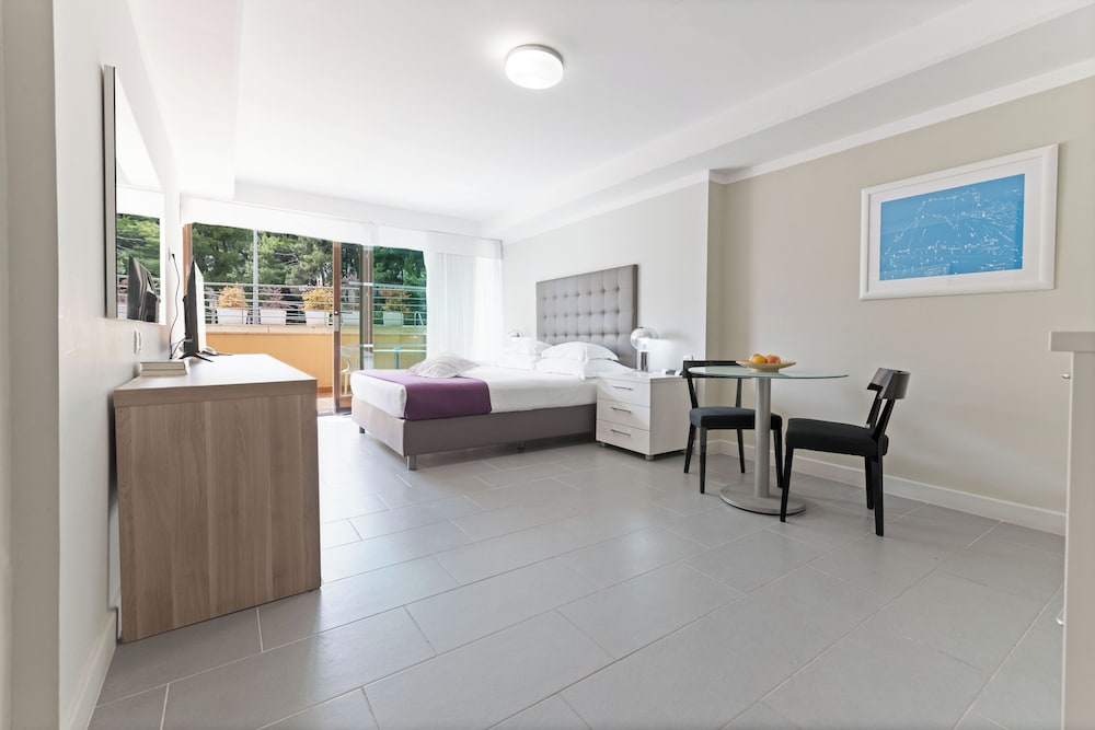 Studio Suite photo 1